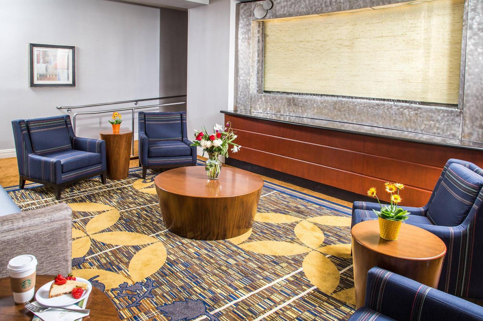 Courtyard By Marriott Los Angeles Pasadena/Monrovia Bagian luar foto