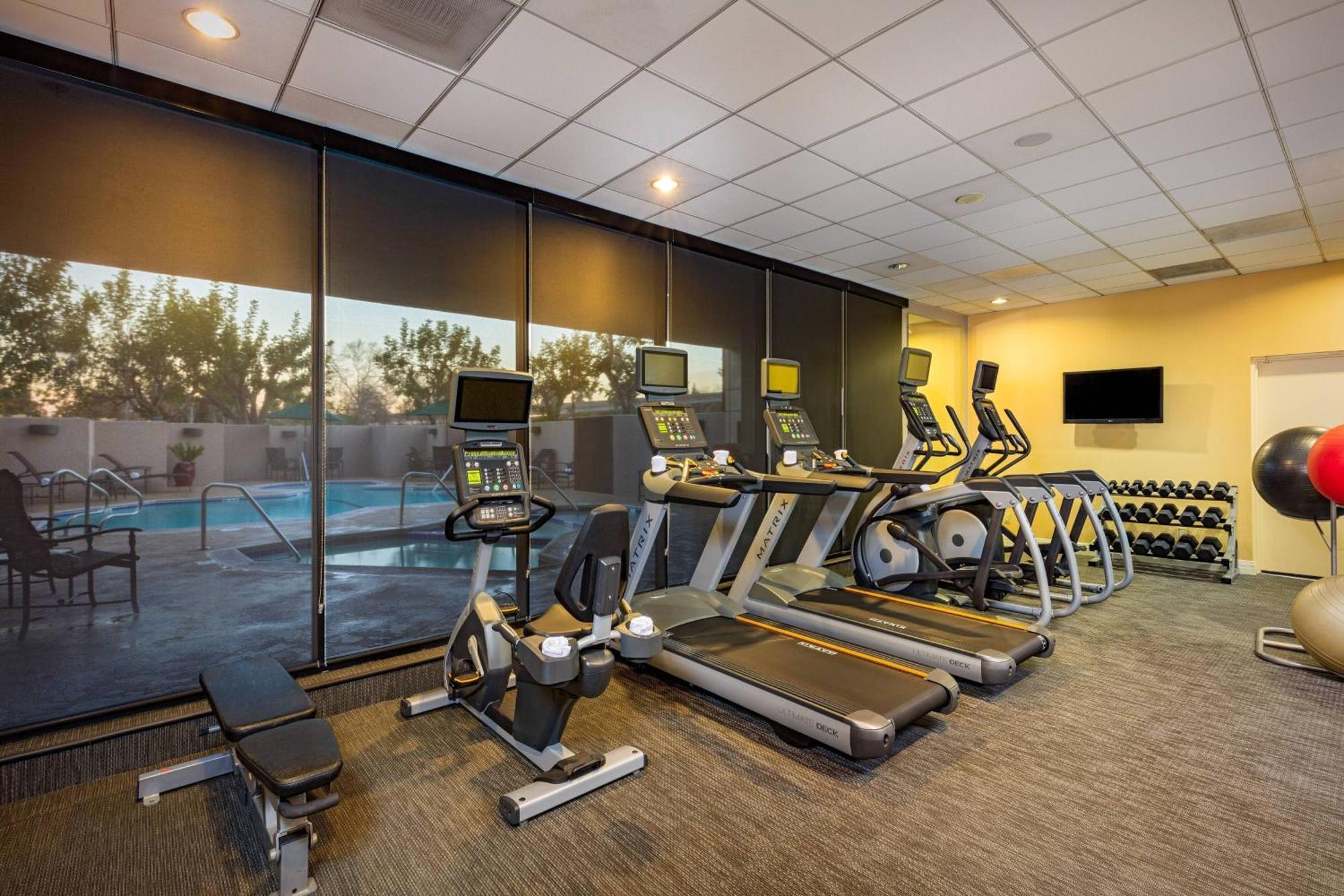 Courtyard By Marriott Los Angeles Pasadena/Monrovia Bagian luar foto