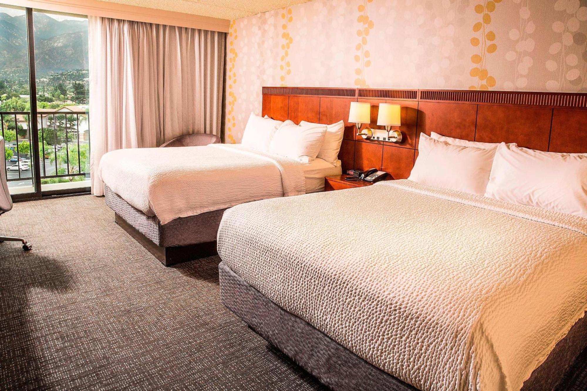 Courtyard By Marriott Los Angeles Pasadena/Monrovia Bagian luar foto